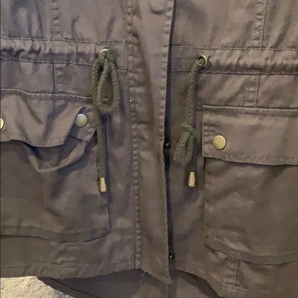 Jacket - Picture 3 of 4